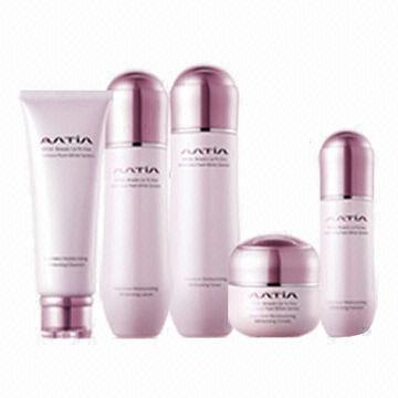 Cleanser/Cream/Lotion/Essence/Mask/Spray Face Care Cosmetic