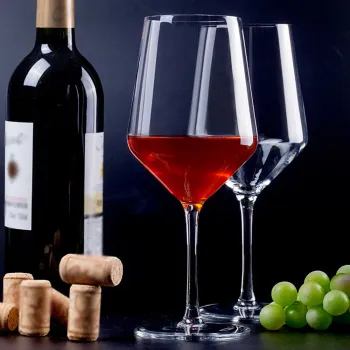 Hot Selling Wholesale Burgundy Red Wine Glasses for Wedding, Party, and Home Use