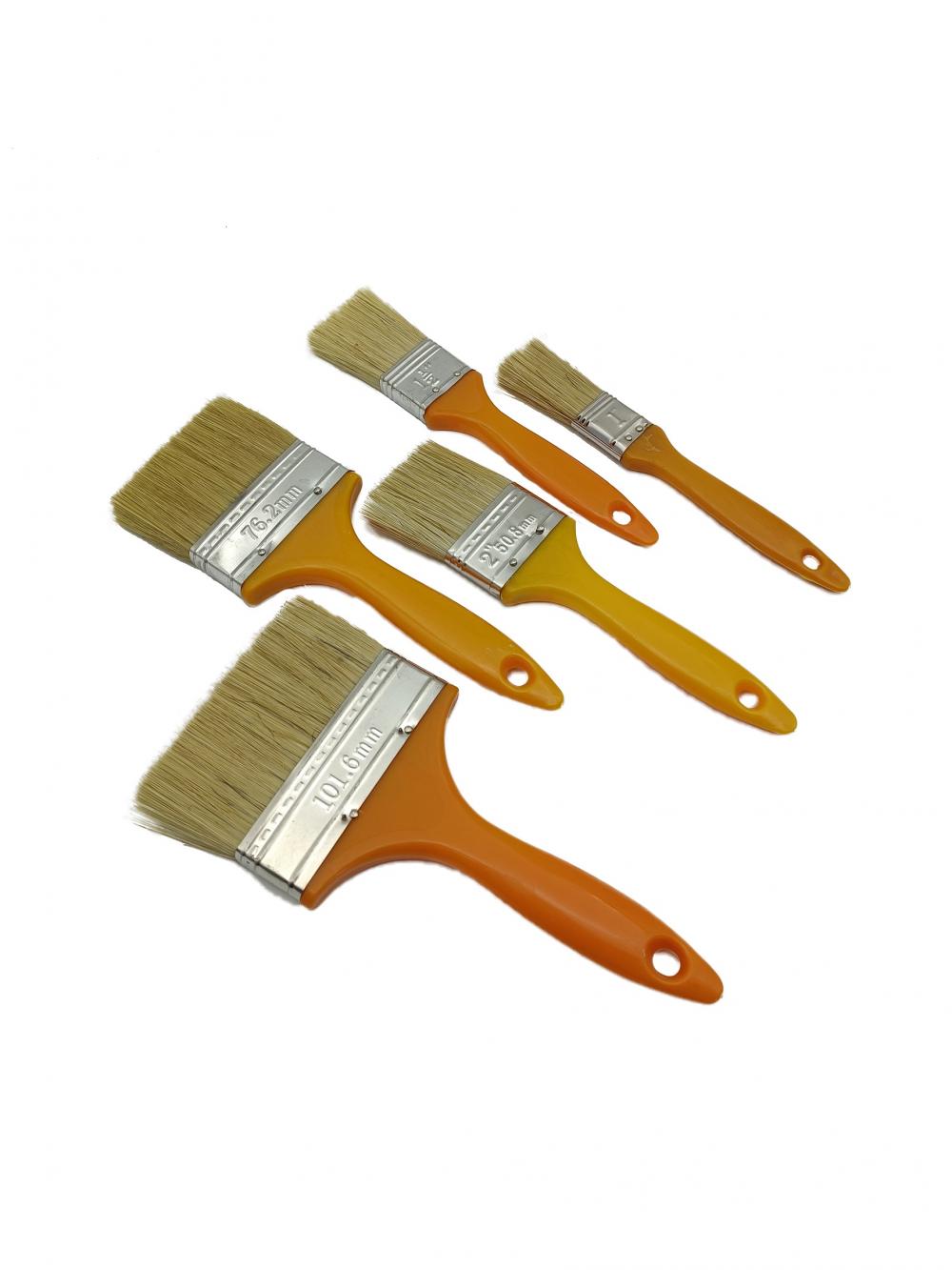 Plastic handle paint brush for surface painting