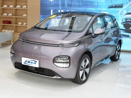 Wuling Baojun Cloud 460MAX: New Energy Electric Cars for Adults