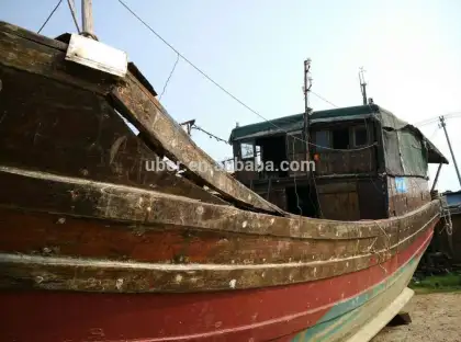 Recycled wood flooring/wooden wall panel, classic design