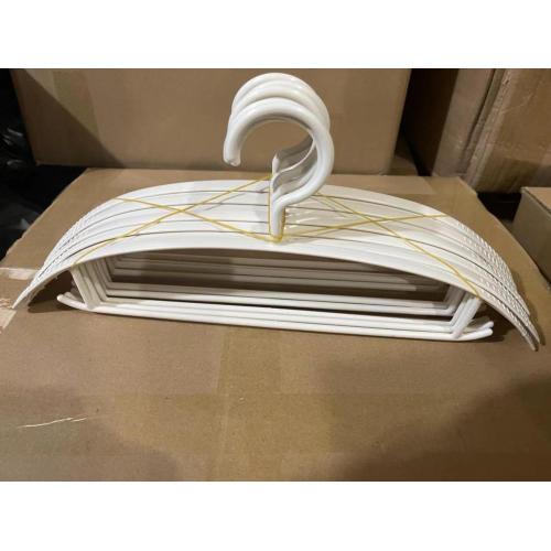 Half circle seamless plastic hanger