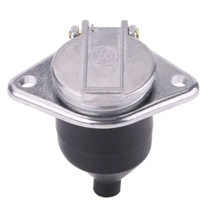 7 Way Plug 24V Trailer Plug Universal Wiring Connector Adapter Socket