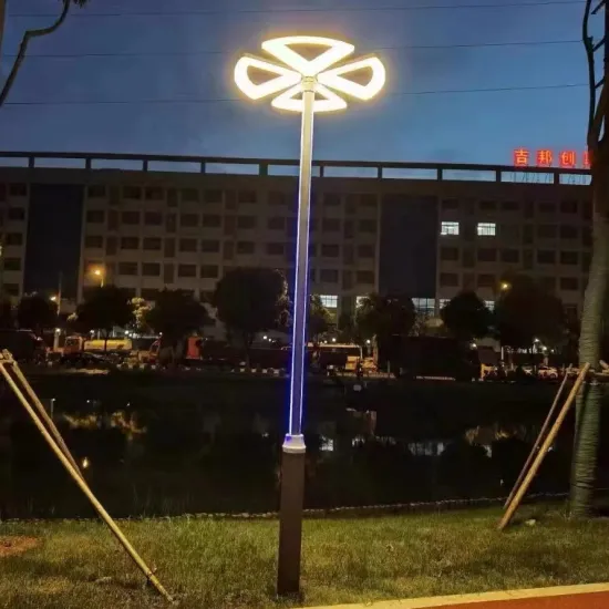 Square Pole Scandinavian Garden Lamp and Four Leaf Clover Shaped Road Landscape Lighting for Pedestrian Streets