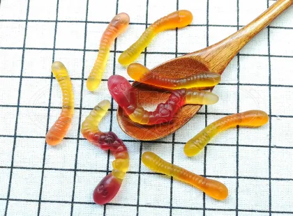 Multi color sweet confectionery gummy worms soft candy