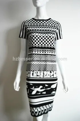 Fashion ladies jaqucard over hip fit short skirt