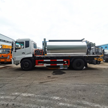 Dongfeng Asphalt Distributor Truck