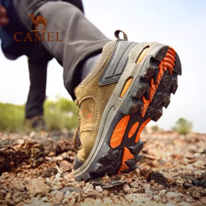 Cushioning cowhide outdoor hiking shoes