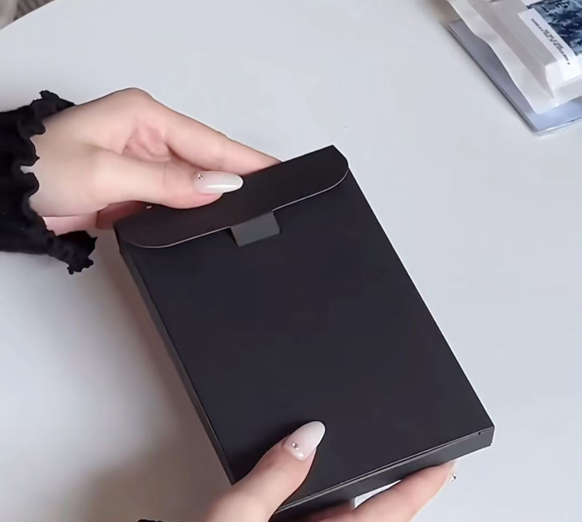 Paper envelope for gift
