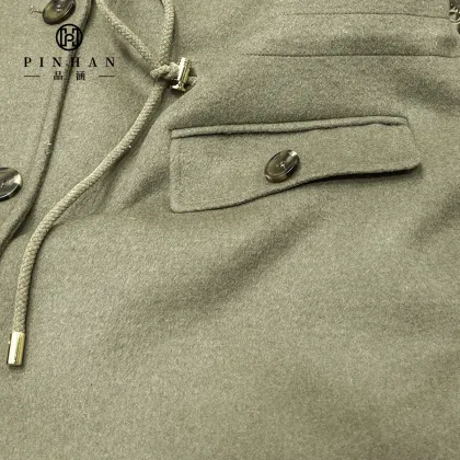 Luxury Designed Lady Woolen Stitched Puffer Jacket with Big Hood and Turn-down Collar