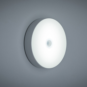 Luce del sensore di movimento a LED alimentato a batteria per scale, camera da letto, armadi e armadi