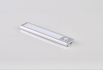 Energy saving T8 LED tube with motion sensor