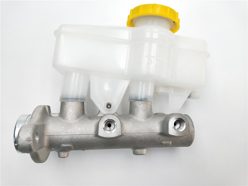 Cilindro mestre de freio para Nissan Navara2.5 AWD 46010-JR80A