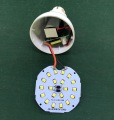 Lampadina LED di emergenza con batteria di backup integrata
