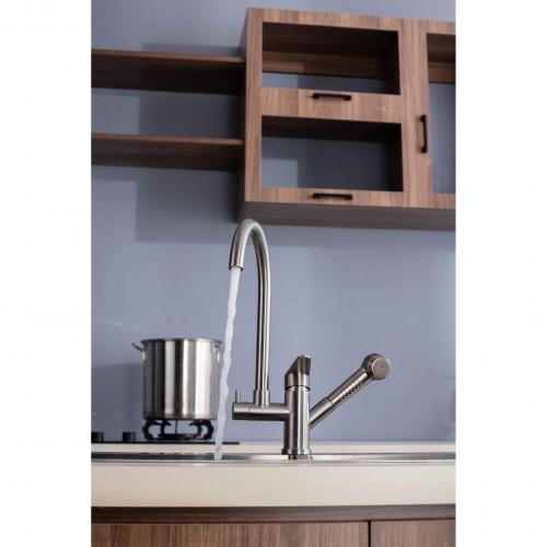 Single Hole Double-Handle Pull out sprayer Kitchen Faucets.