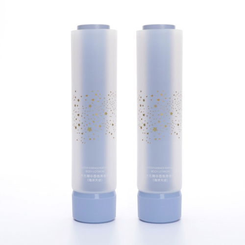 Tubo de doble cámara para lavado facial y loción corporal