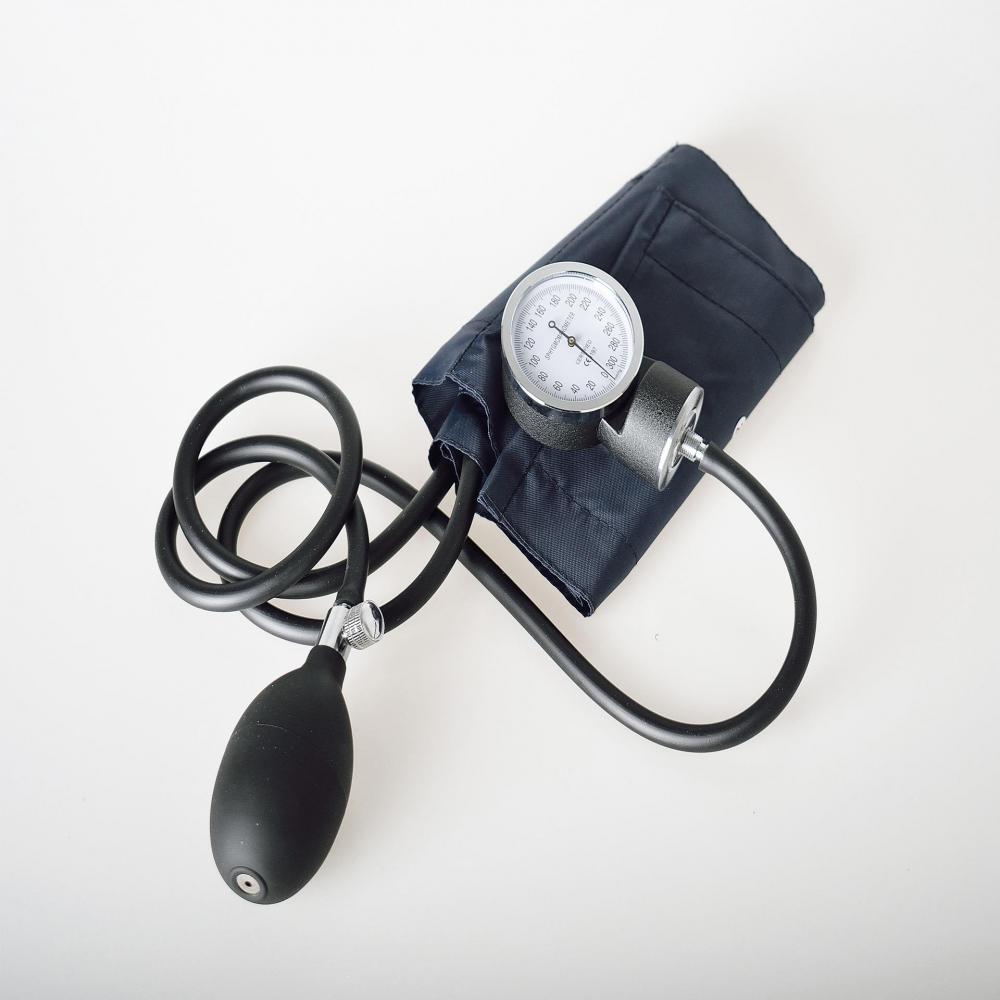 Manual Blood Pressure Monitor 2 Jpg