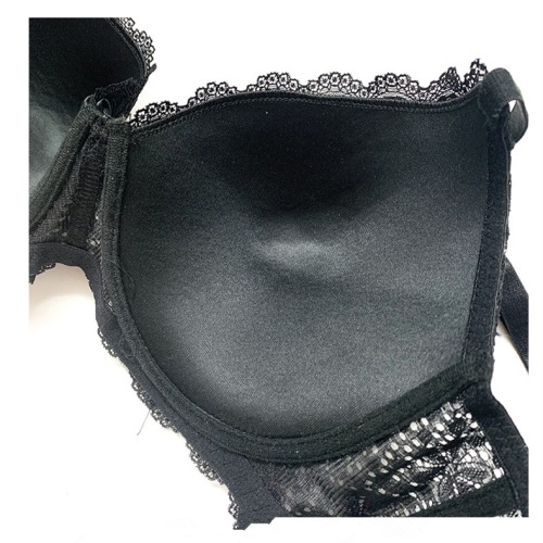 Soutien-gorge à bonnets en dentelle grande taille