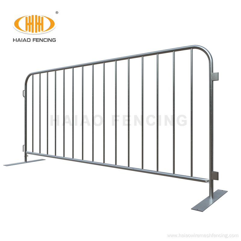 Flat feet galvanized crowd control barrier