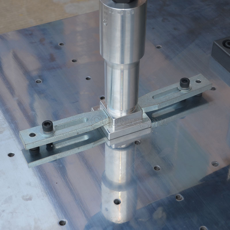 Top Ultrasonic Welding Machine