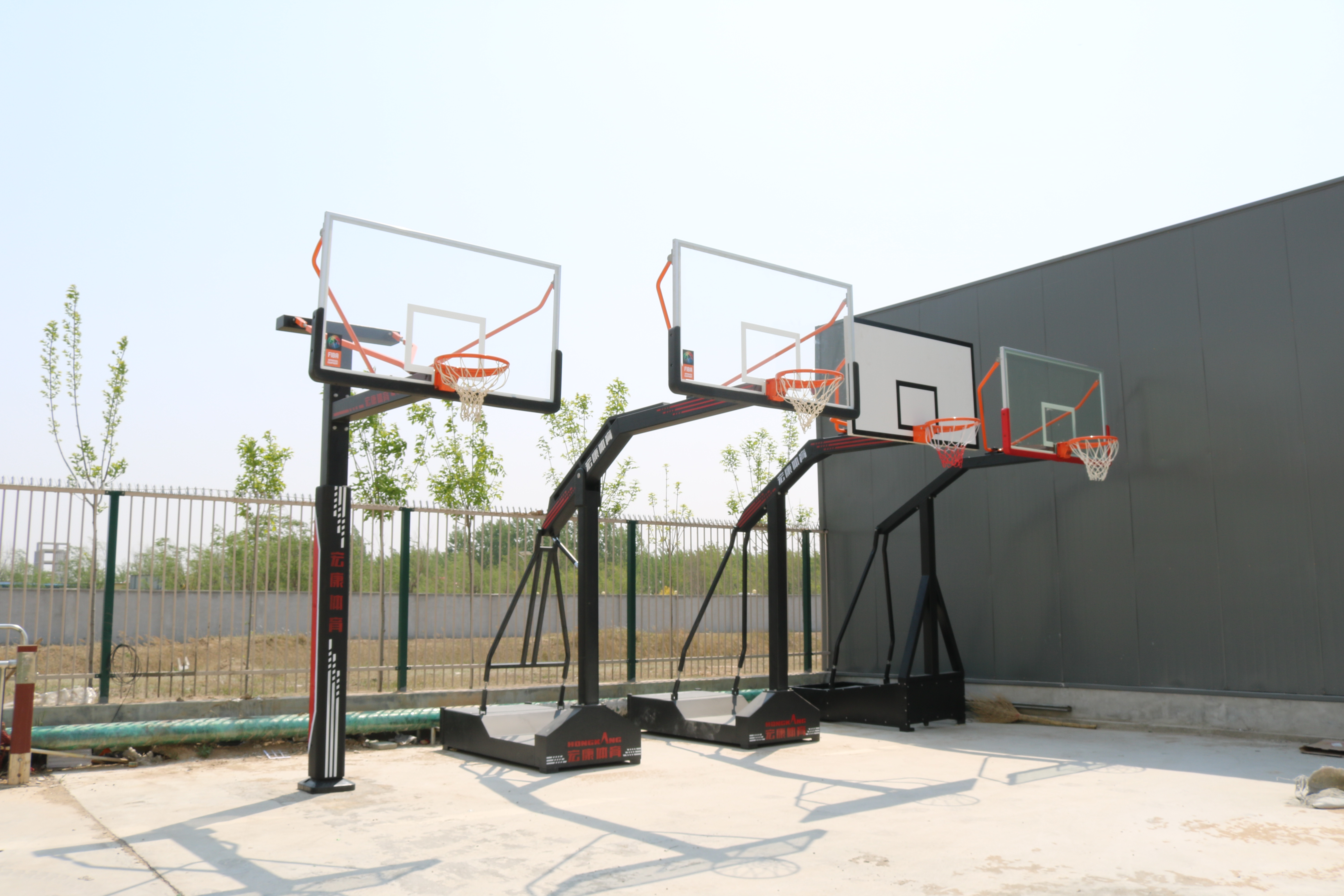 High-Quality Outdoor Basketball Hoop with Pad