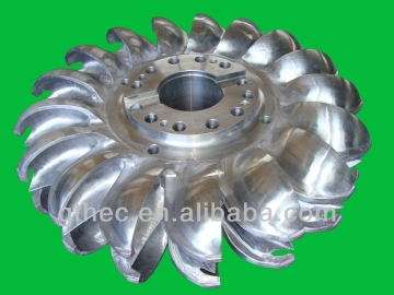 Turbine runner for hydropower plant