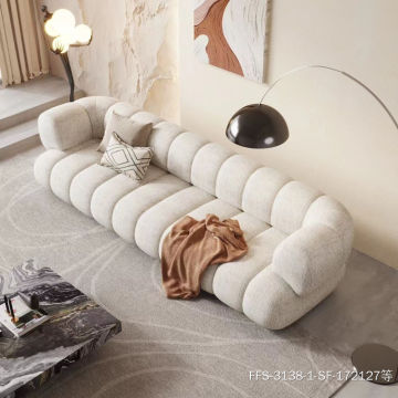 Italienisch inspirierte drei Sattel -Sofa -Set