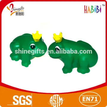 promotion frog designs vinyl toy for kids