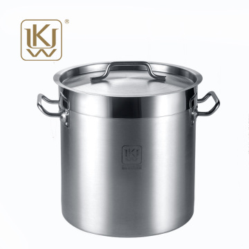 Commercial stainless steel stock pot with compound bottom