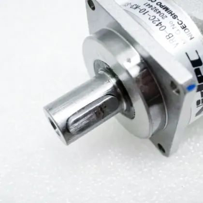 New Compact NIDEC SHIMPO VRB-042C-3-K3-S8ZH5 Reducer for 400W AC Servo Motor