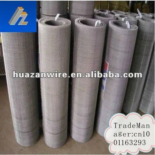 low carbon black woven iron wire mesh
