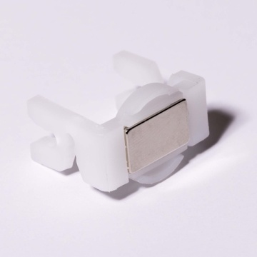 Plastikmagnetclip für C7/C9 -Weihnachtslichter - Außenleuchte -Accessoire im Freien
