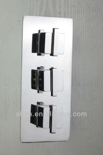 Thermostatic shower faucet square