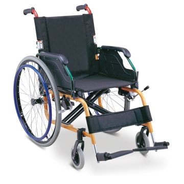 Nueva silla de ruedas plegable de aluminio manual ligera diseñada