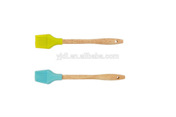 Silicone kitchen brush with Oak Wood handle