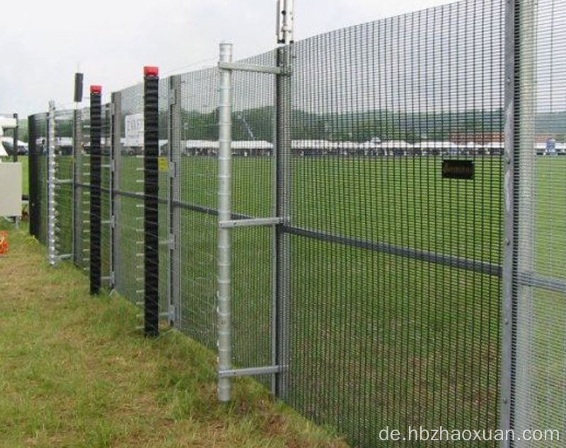 Custom 358 An-Ti-Aufstieg Zaun