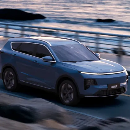 Affordable Jie Road Mountain Sea L7 Plug-In Hybrid Electric Vehicle