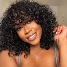 Curly bob wid pẹlu awọn bangs