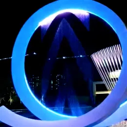 Digital Water Wall Sculpture for Outdoor Plazas