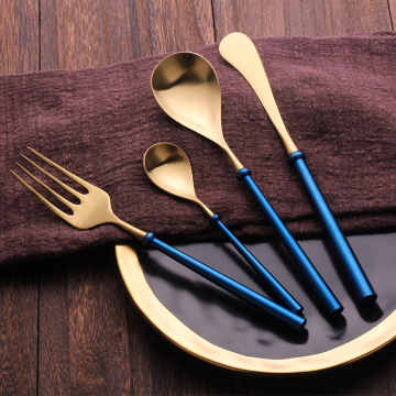 Pernikahan Mewah 4-Piece Stainless Steel Cristofle Cutlery Set Dengan Pegangan Biru Emas Matte