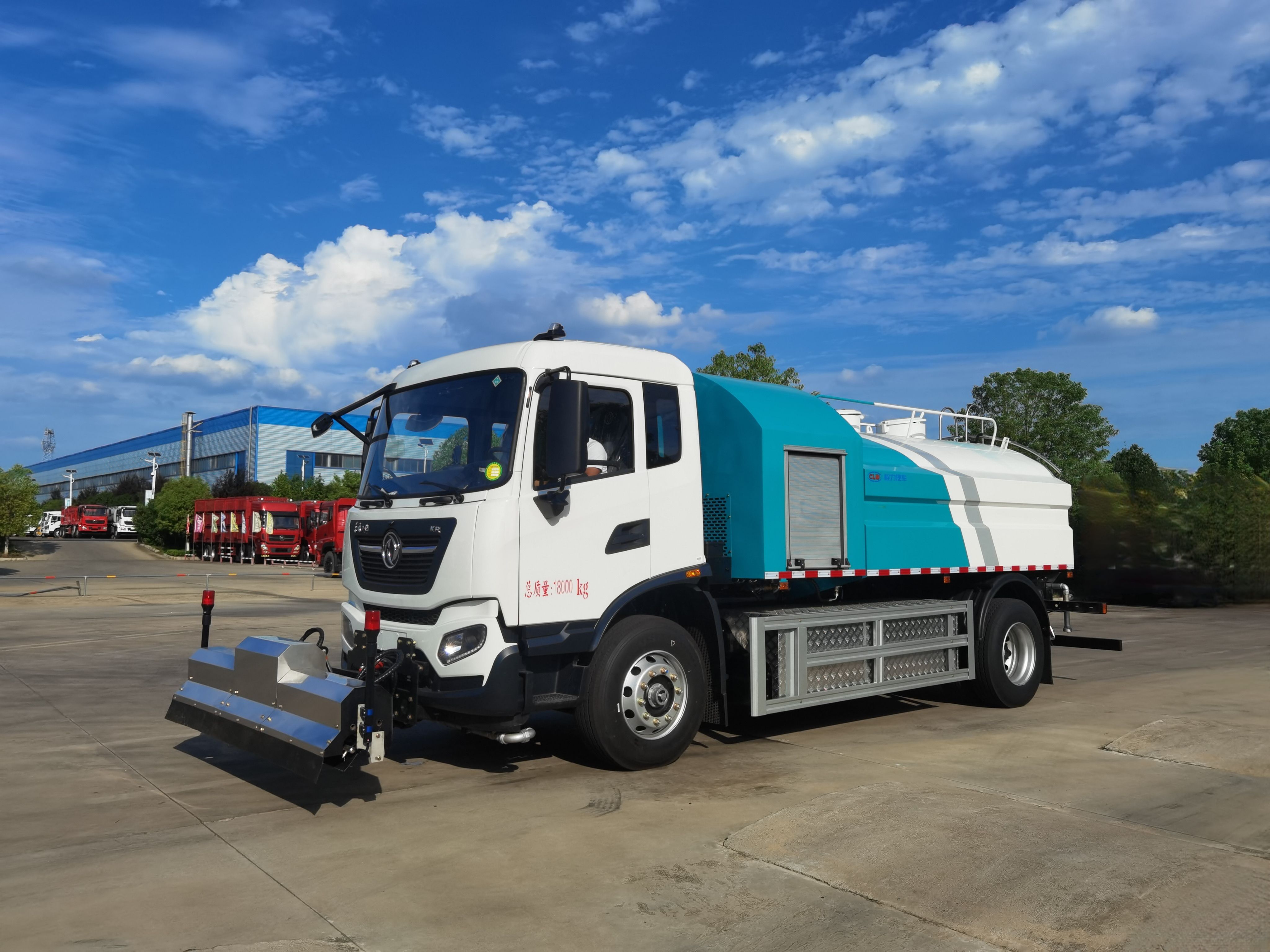 Durable Sweep Truck with High Efficiency Oper