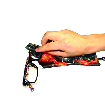 Microfiber keychain cloth for eyeglasses, eco-friendly, meets SGS and European standards