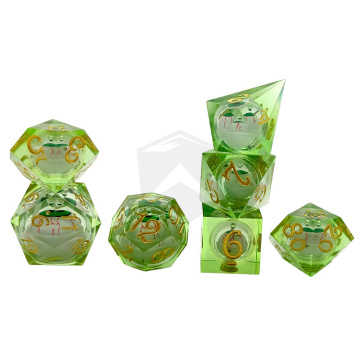 D&amp;D Resin Dice ที่กำหนดเองพร้อม Liquid Core และธีม Dragon สำหรับเกม RPG