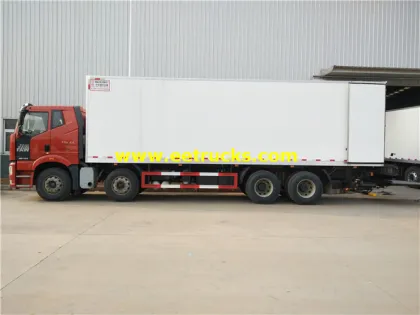 9.6m 8x4 Refrigerated Cold Room Van Trucks