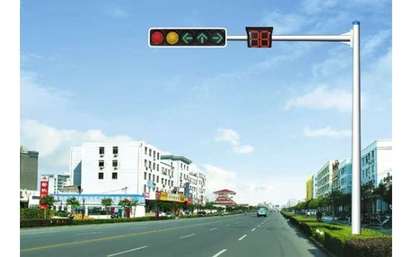 Comparison of different security camera pole types and specifications