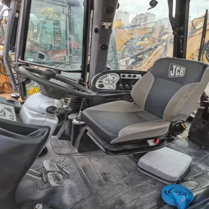 High-Efficiency JCB 3CX Backhoe Excavator: Enhancing Construction and Excavation Projects