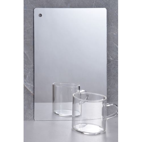 स्पष्ट ऐक्रेलिक दर्पण शीट