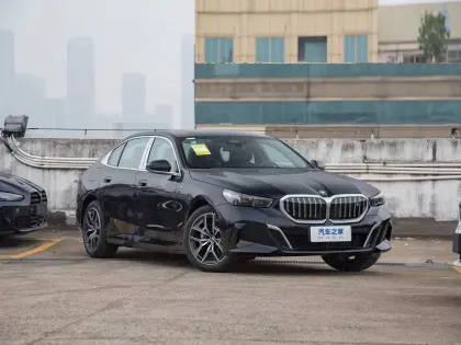 China BMW New Energy Vehicle: BMW i5 Electric Car 2024