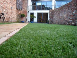 OEM Outdoor Artificial Grass Lawn Turf 11000Dtex 25mm for G
