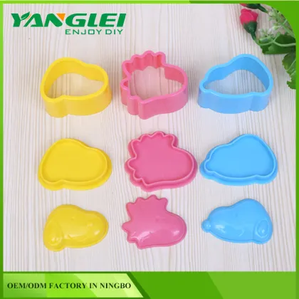 plastic snoopy rice mold